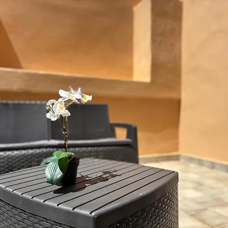 Bijou Precieux, Cagliari, Sardinia Nyaraló *